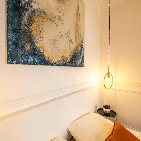 L'haussmann, Rare, Vue Chateau Et Palmiers شقة بو